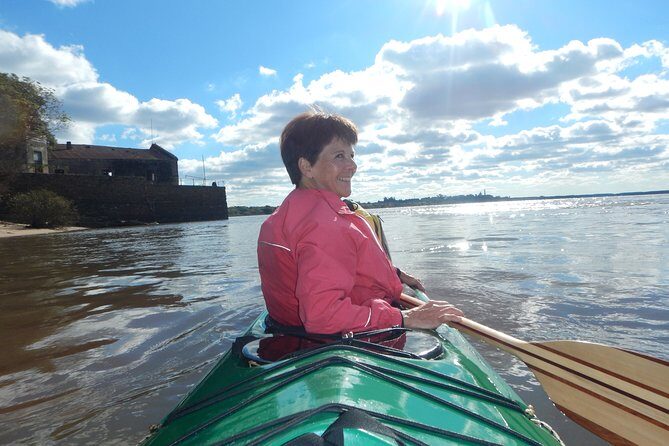 TRU KAYAK - Cruise along the majestic Uruguay River - Safety lesson, DAF vest, and neoprene cockpit covers