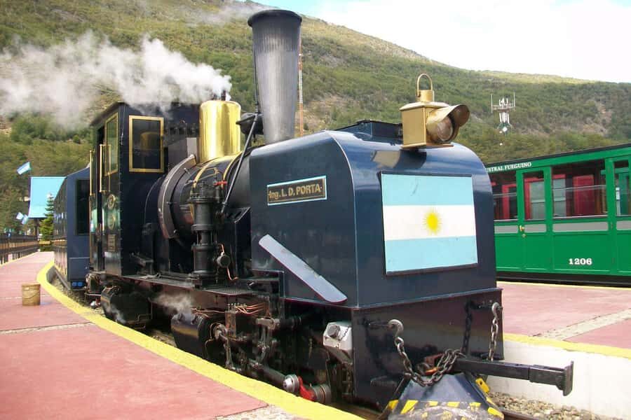 Ushuaia: End of the World Train Ride & Tierra del Fuego Park - Should You Book This End of the World Train + Park Tour?