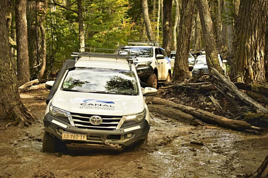 Ushuaia: Off-Road 4X4 Lakes Tour - Lago Escondido: The Short Stop That Feels Like a Secret